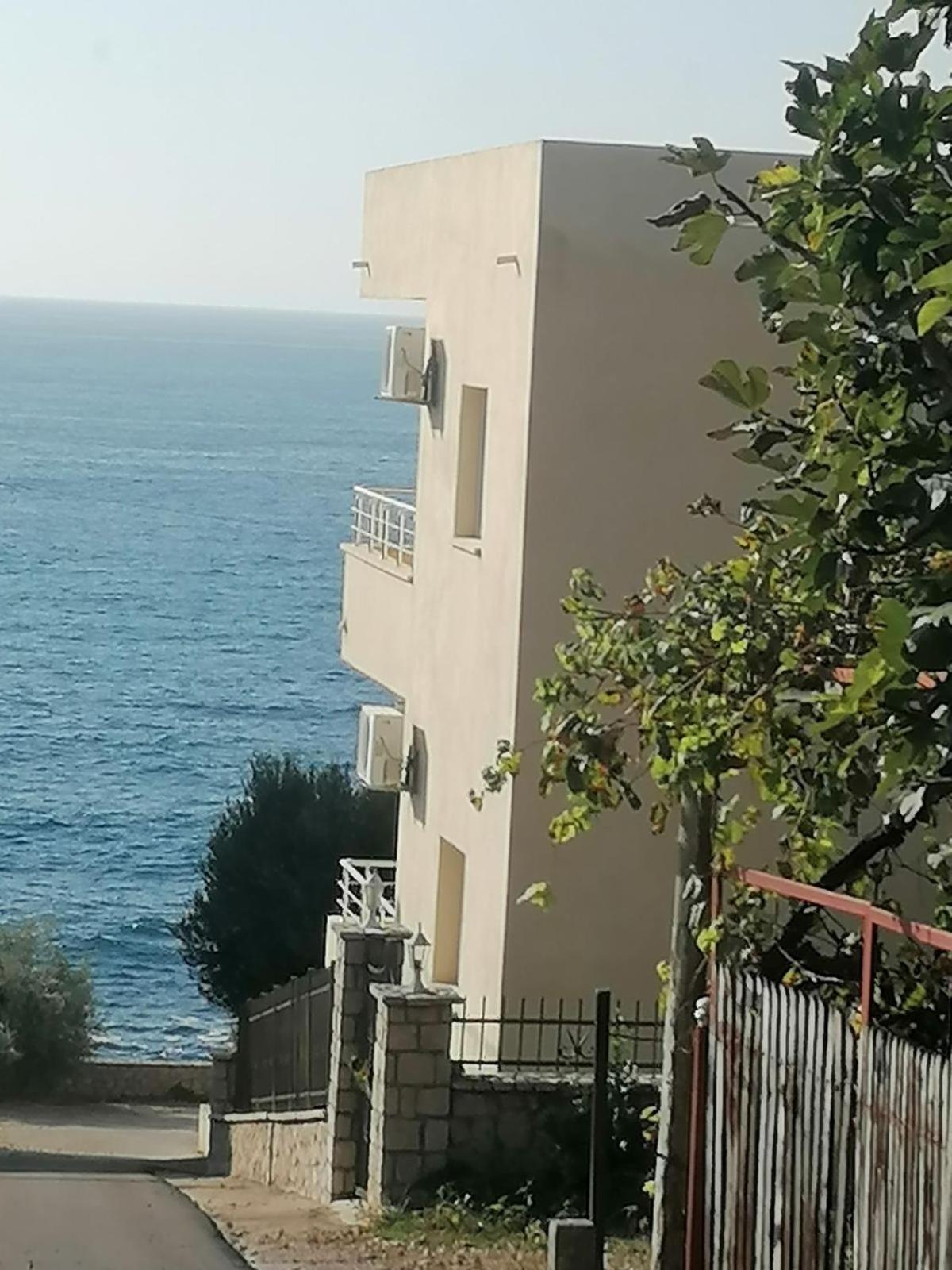 Apartmani Lux Sea Utjeha Exterior photo